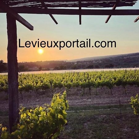 Bed and Breakfast Le Vieux Portail Saint-Saturnin-d'Apt Exterior foto